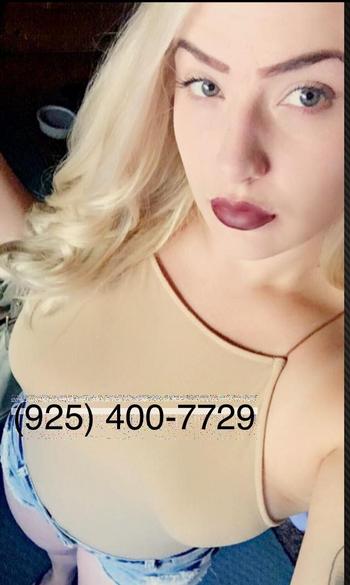 , 25 Latino/Hispanic female escort, Denver