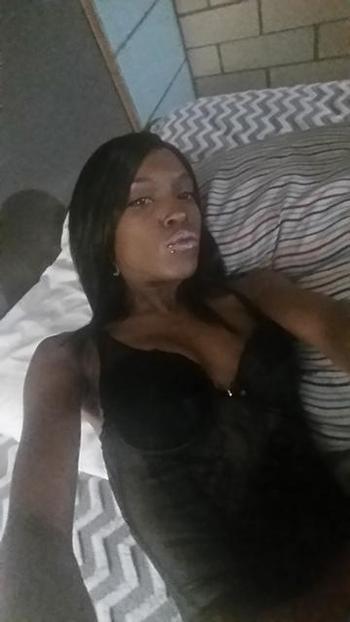 , 25  female escort, Denver