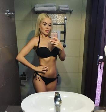 , 22  female escort, Denver