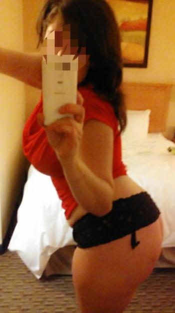 , 26 Latino/Hispanic female escort, Denver