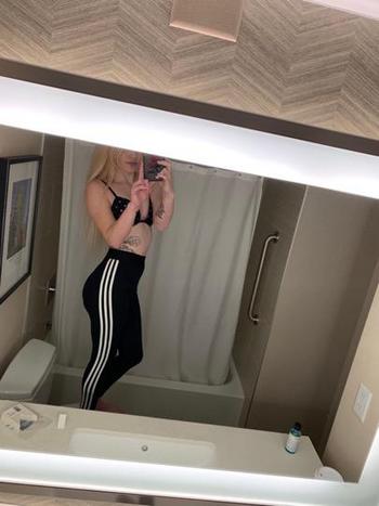 Kali, 21  female escort, Denver