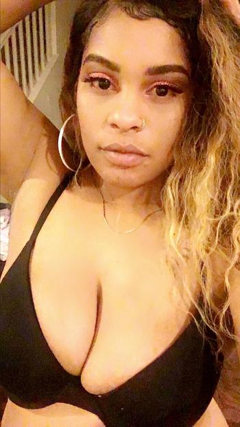 Erika, 21 Mixed female escort, Denver