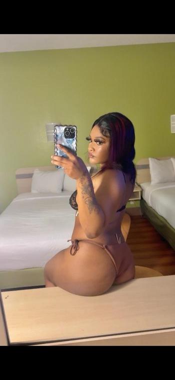 Siya , 22  female escort, Denver