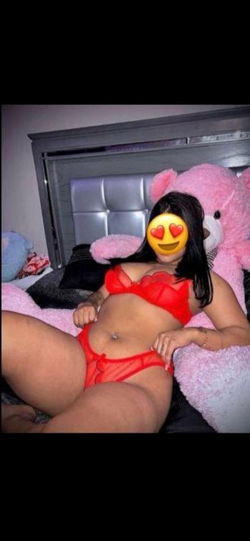 Pamela, 25  female escort, Denver