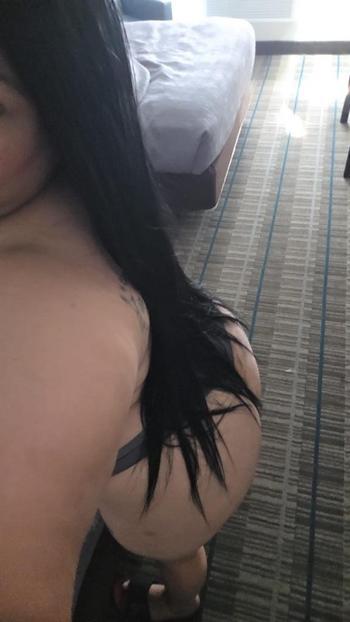 Karla, 25  female escort, Denver
