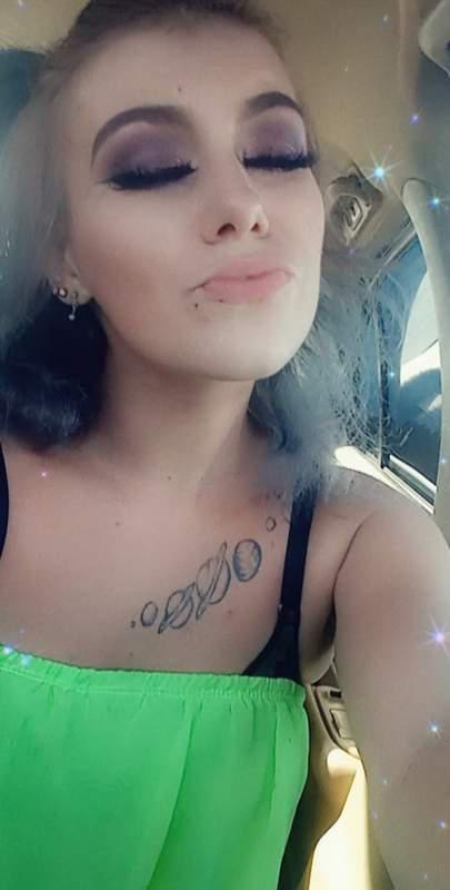 escort photo 0